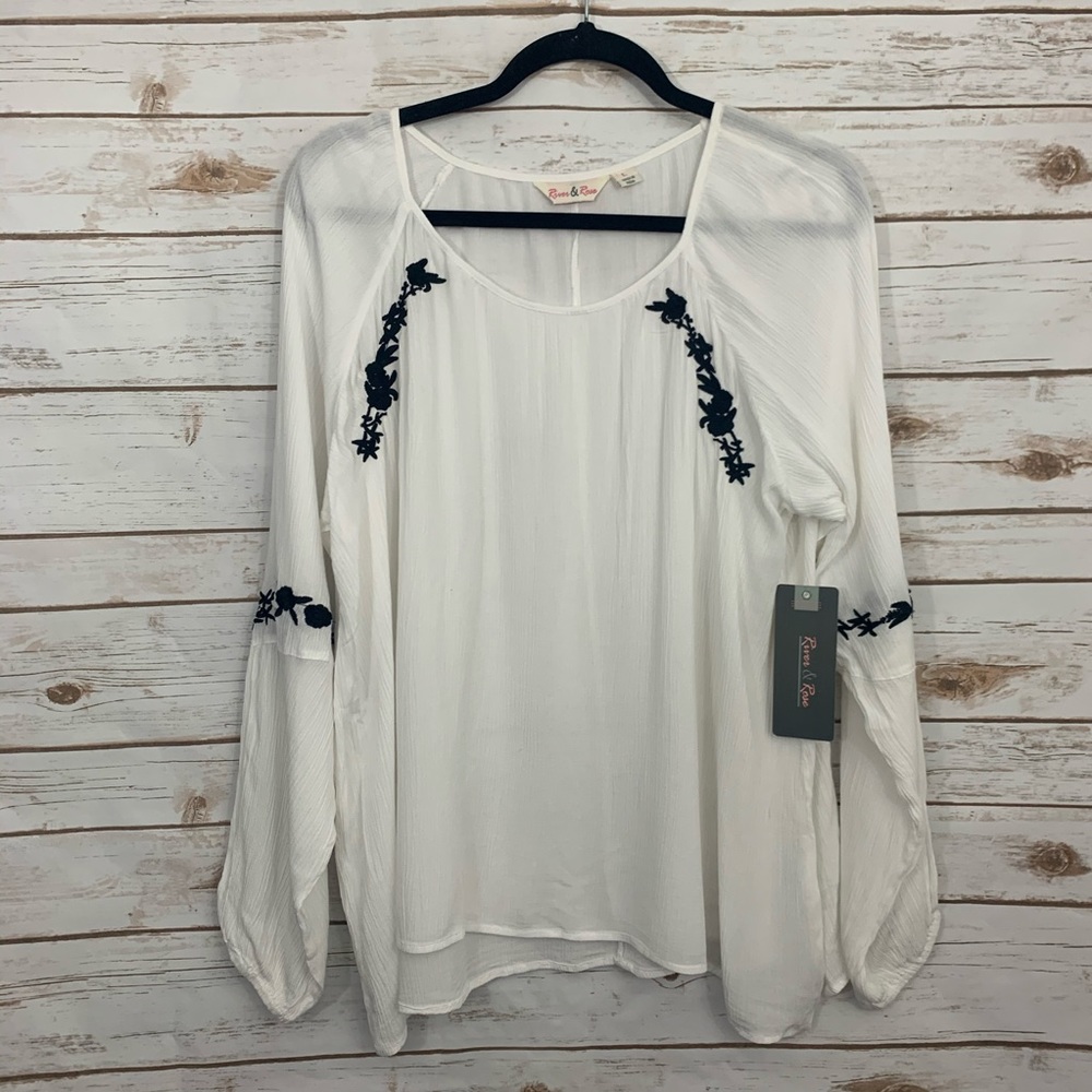River & Rose Embroidered Floral Blouse NWT